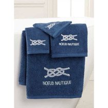 Broderie sur serviette de bain