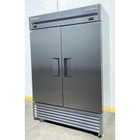 Réfrigérateur Commercial True T-49-HC